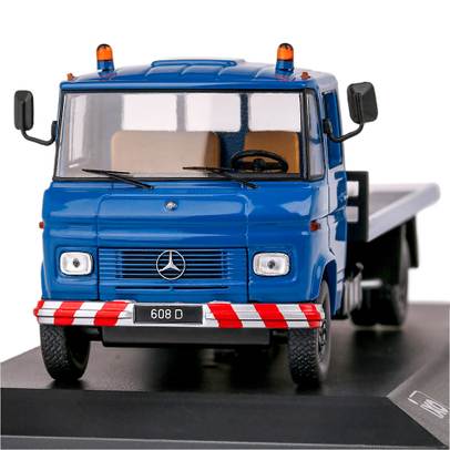 Macheta Mercedes-Benz L 608 D Car Transporter 1980 1:43