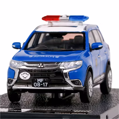 Macheta Mitsubishi Outlander 2017 Macau Police 1:43 Vitesse