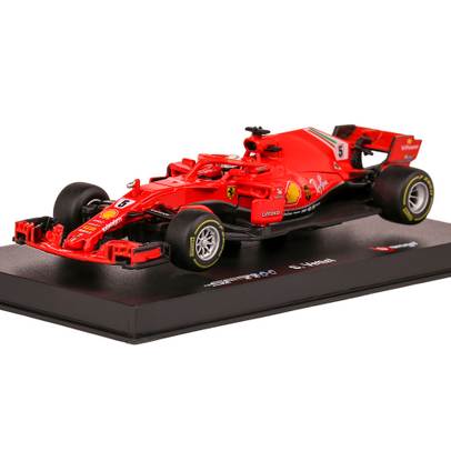 Macheta monopost Ferrari SF71-H #5 F1 Vettel cu casca 2018 rosu 1:43 Bburago