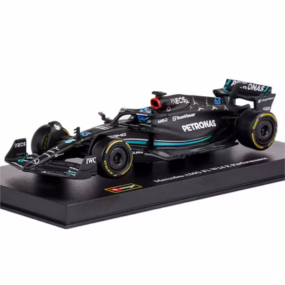 Macheta monopost Mercedes AMG W14 E Performance 2023 F1 #63 Russell cu casca