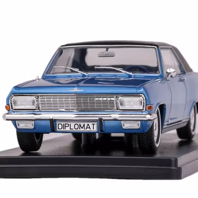 Macheta Opel Diplomat A V8 Coupe 1965 scara 1:24