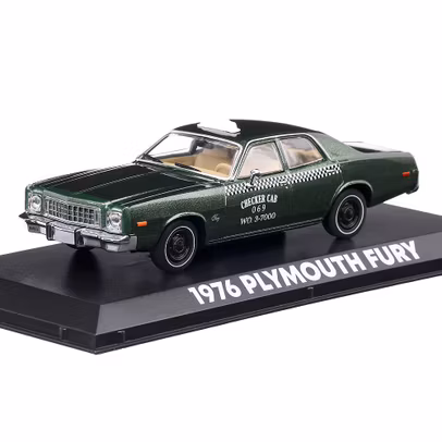 Macheta taxi Plymouth Fury Checker Cab 1976, scara 1:43, verde, GreenLight