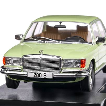 Mercedes 280 S (W116) 1972, macheta auto, scara 1:18, verde, MCG