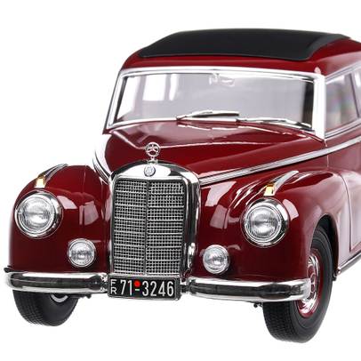 Mercedes-Benz 300 1955 macheta auto scara 1:18, rosu inchis, Norev