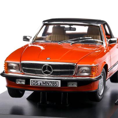 Mercedes-Benz 300 SL 1986 macheta auto scara 1:18, rosu, Norev