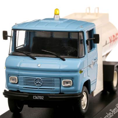 Mercedes-Benz 608 D cisterna YPF 1973, macheta autoutilitara scara 1:43, albastru cu alb, Atlas