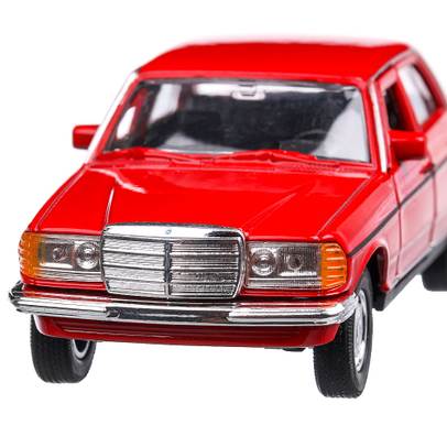 Mercedes-Benz E-Class W123,macheta  auto, scara 1:36-1:39, rosu, Welly