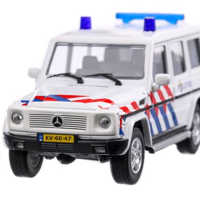 Mercedes-Benz G-class Politia Olandeza 2017, macheta suv, scara 1:43, alb cu rosu si albastru, Cararama