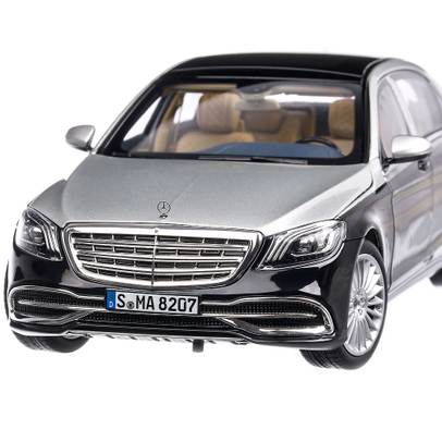 Mercedes-Benz Maybach S650 2018 macheta auto scara 1:18, negru si argintiu, Norev