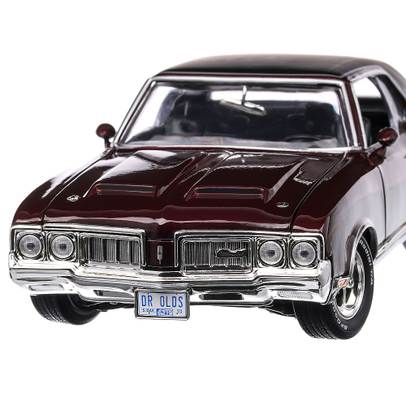 Oldsmobile Cutlass SX 1970, macheta auto, scara 1:18, visiniu, Auto World