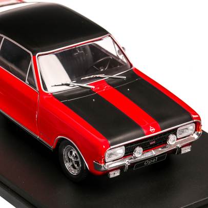 Opel Commodore A GS/E  1969, macheta auto,  scara 1:24, rosu cu negru, WhiteBox
