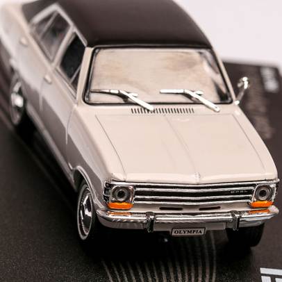 Opel Olympia A1967, macheta auto, scara 1:43, alb cu negru, Magazine Models