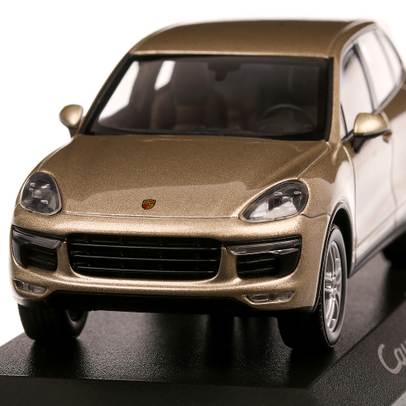 Porsche Cayenne Turbo 2014, macheta auto, scara 1:43, bej, Minichamps