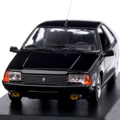 Renault FUEGO 1984, macheta auto scara 1:43, negru, Maxichamps