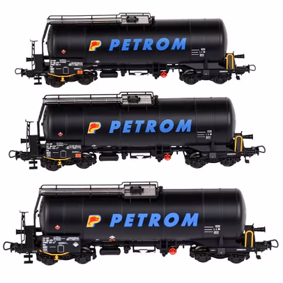 Set 3 Vagoane Cisterna PETROM Zas - CFR Marfa, Epoca VI, 1:87, AF22002, Amintiri Feroviare - vedere laterala 3 vagoane
