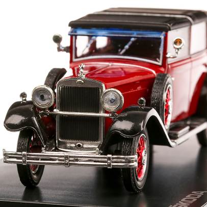 Macheta auto Skoda 860 1932 visiniu cu negru Abrex
