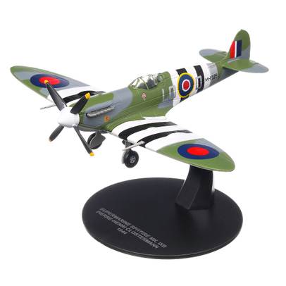 Supermarine Spitfire MK. IX B 192 Pierre-Henri Clostermann 1944, macheta avion, scara 1:72, camuflaj, Atlas