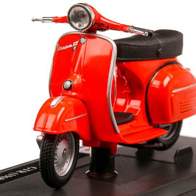 Vespa 125 GTR 1968, macheta motocicleta, scara 1:18, rosu, Maisto