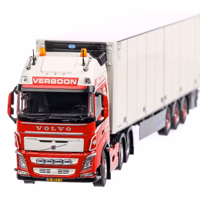 Volvo FH04 Globetrotter 2012, macheta camion cu semiremorca frigorifica, scara 1:50, rosu cu alb, Tekno