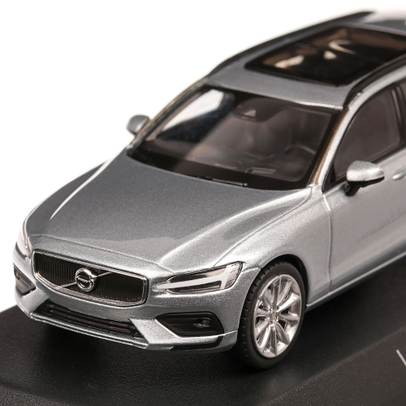 Volvo V60 2018, macheta auto scara 1:43, argintiu, Norev