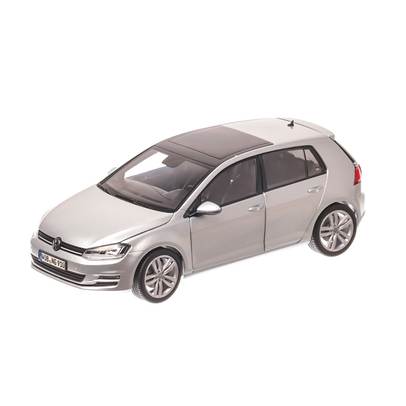 Volkswagen Golf 7  2013, macheta auto scara 1:18, argintiu, Norev
