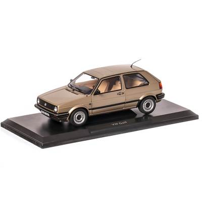 Volkswagen Golf 2 CL 1985, macheta auto scara 1:18, bej, window box, Norev