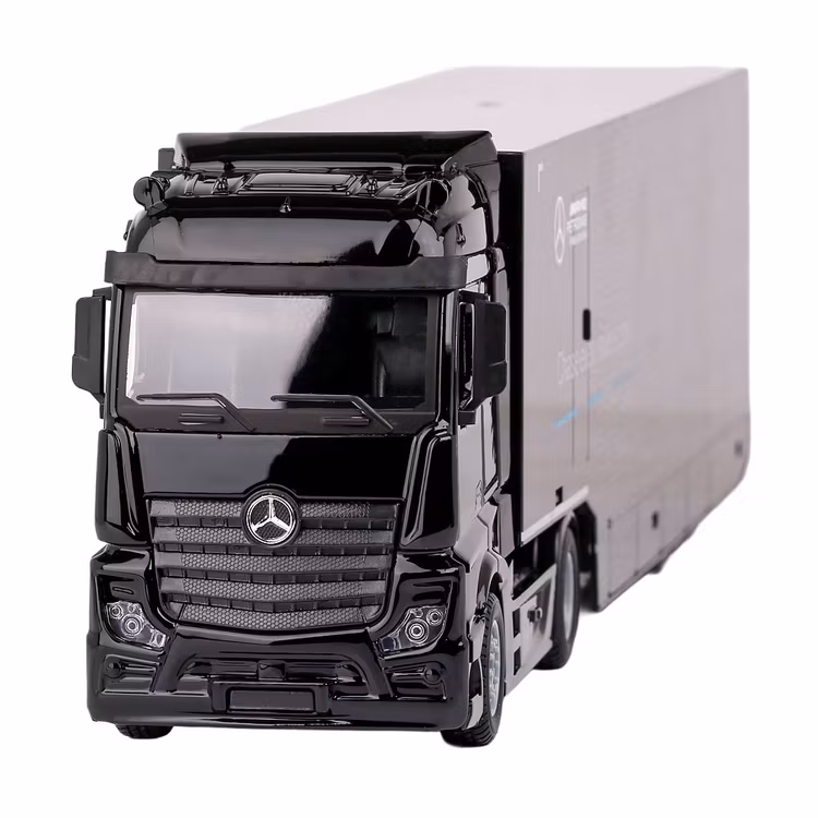 Macheta Mercedes Actros 2 GigaSpace cu F1 W15 N63 1:43 Bburago