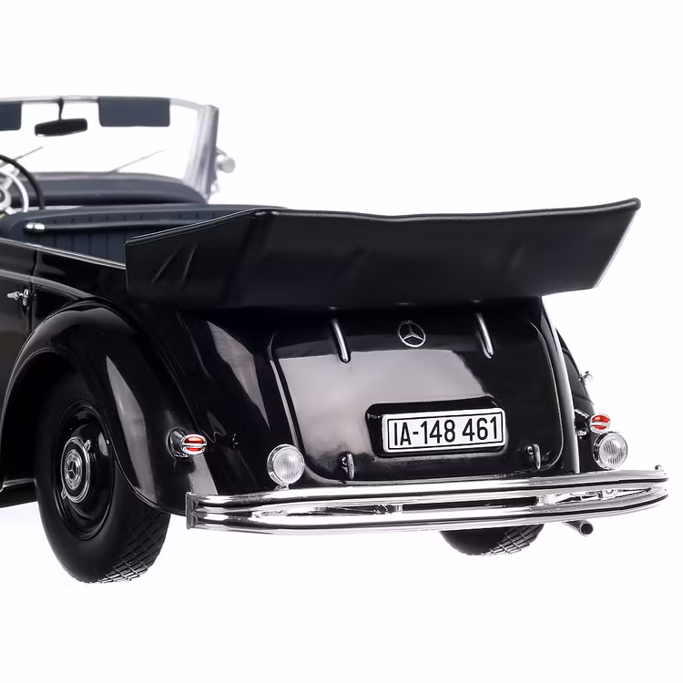 Macheta auto Mercedes-Benz 770 (W150) 1938 negru 1:18