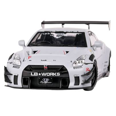 Macheta Nissan GT-R R35 Liberty Walk cu Figurina Kato 1:18 - Solido