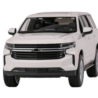 Macheta Chevrolet Tahoe 2021 – alb – scara 1:24 – SUV civil Maisto - vedere din fata