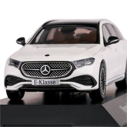 Macheta auto Mercedes-Benz E-Class T-Model S214 2023 alb 1:43