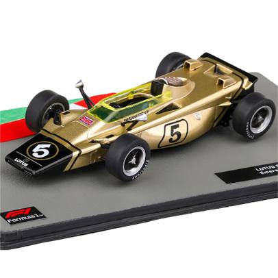 Macheta monopost F1 Lotus 56B No.5 Emerson Fittipaldi 1971 auriu 1-43 Magazine models - vedere 3/4 stanga fata