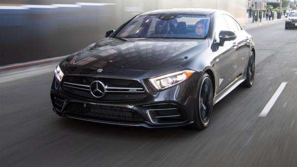 Conceptul care a introdus un nou segment in industria auto: Mercedes Benz CLS