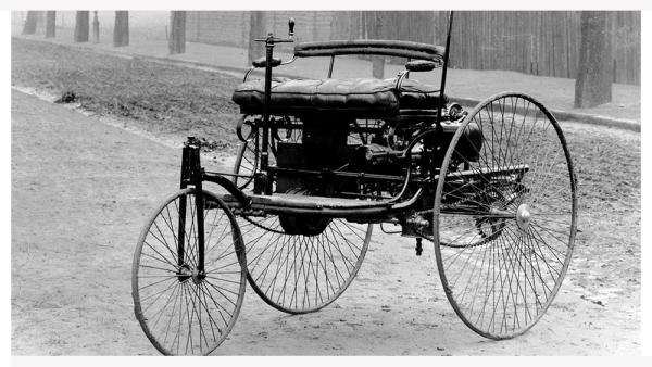 O tricicleta motorizata sau primul automobil autopropulsat?