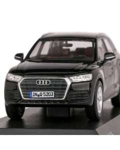 Macheta auto Audi Q5 2017 negru scara 1:43