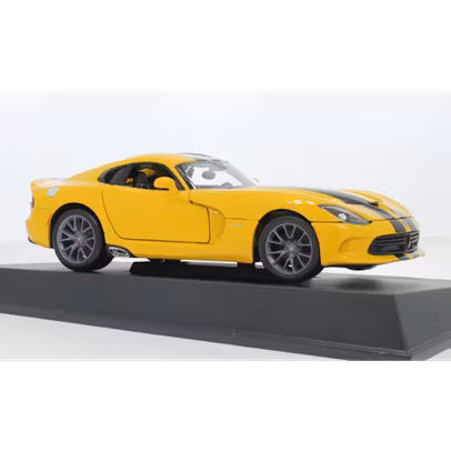 Macheta Dodge Viper SRT GTS 2013 galben - 1:18 Maisto