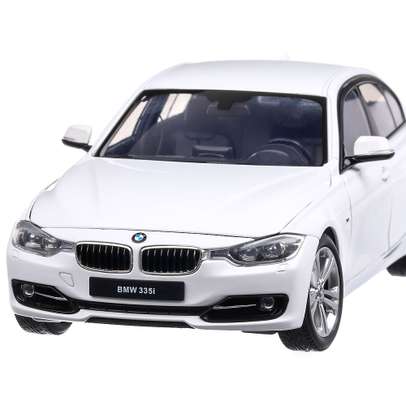 Macheta auto BMW 335i 2010 alb scara 1:18 Premium Collection Limited Edition Welly - vedere 3/4 stanga fata partial