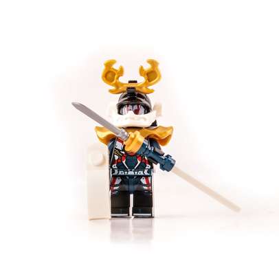 Lego ninjago nr 10/2018