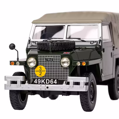 Macheta Land Rover Lightweight Seria IIA cu Prelata 1968 Verde 1:18 BOS Models – Robustete Militara si Istorie Off-Road in Miniatura-5