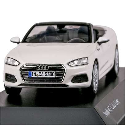 Macheta auto Audi A5 Cabrio 2017 alb 1:43 Spark - vedere frontala