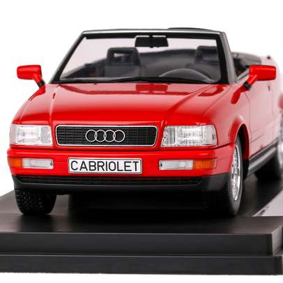 Macheta auto Audi Cabrio rosu 1:18 MCG