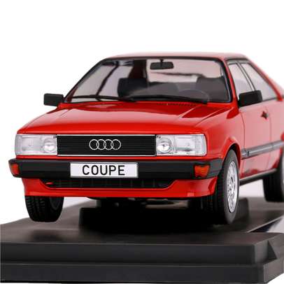 Macheta auto Audi Coupe GT 1983 scara 1-18 rosu
