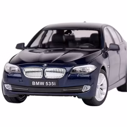 Macheta auto BMW 535i (F10) 2010 scara 1:24 albastru