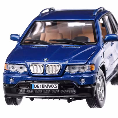 Macheta auto BMW X5 2001 scara 1:24 albastru Motor Max