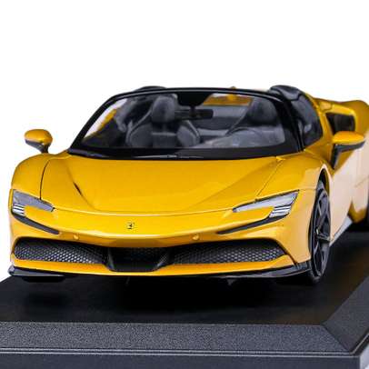 Macheta auto Ferrari SF90 Spider 2021 scara 1:18 galben