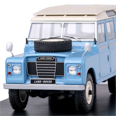 Macheta auto Land Rover series III 109 bleu 1980 
