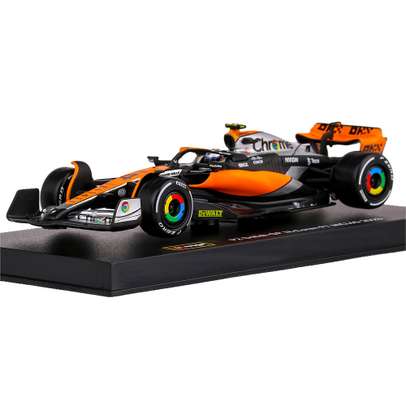 Macheta auto McLaren MCL60 2023 #4 F1 Norris cu casca pilot