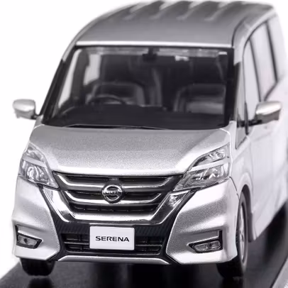 Macheta auto Nissan Serena 2016 scara 1:43 argintiu Kyosho