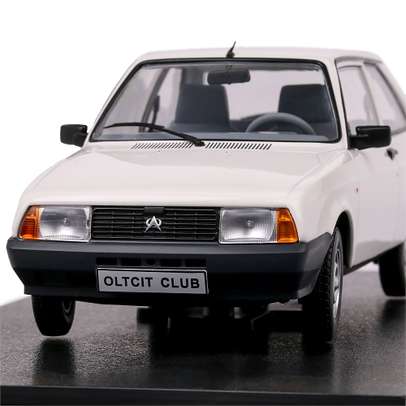 Macheta auto Oltcit Club 11 RL 1992 scara 1:18 alb Triple 9