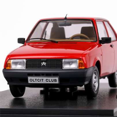 Macheta auto Oltcit Club 11 RL 1992 scara 1:18 rosu Triple 9